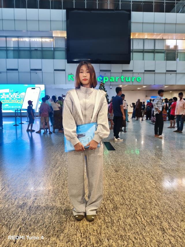 技能実習生 1 名出国