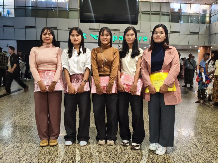 技能実習生 5 名出国